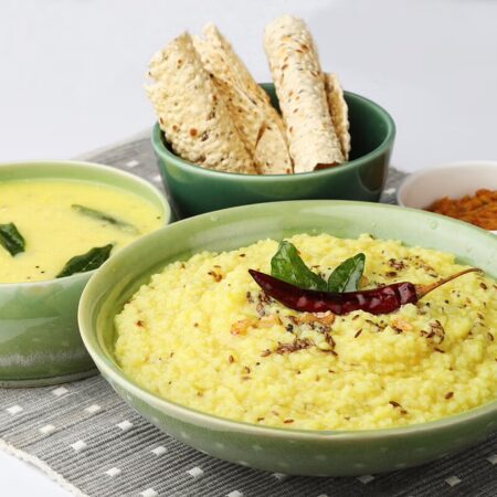 Khichdi With Kadhi
